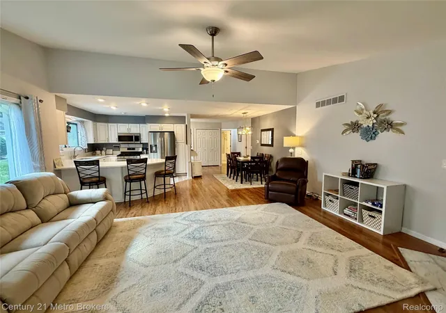 4th image of 9409 Linda Dr, Davison, MI 48423 | MLS# 20261065830
