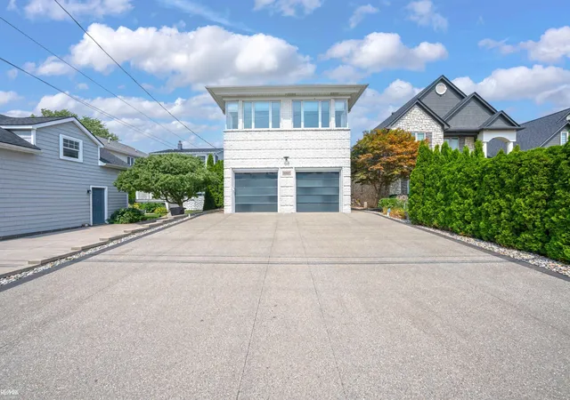Photo 2 of Single family home for sale at 32857 N River Rd, Harrison Township, MI 48045 | MLS# 58050218950 | Listing updated on 2026-09-07