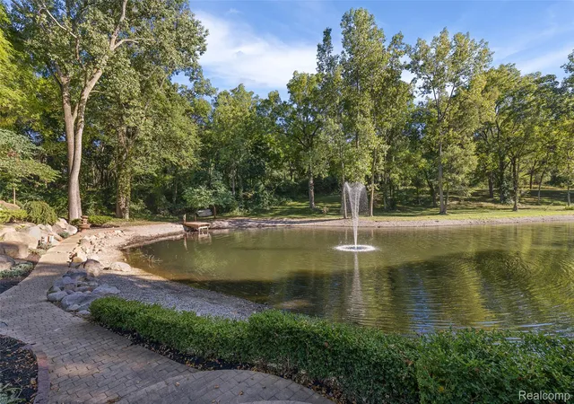 Photo 49 of Mansion for sale at 255 Camelot Way, Rochester, MI 48306 | MLS# 20261065841 | Listing updated on 2026-08-19