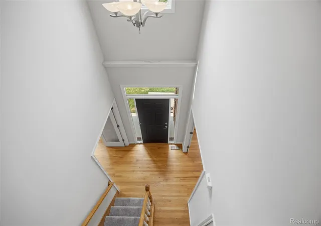 3rd image of 1786 Hartshorn Ave, Troy, MI 48083 | MLS# 20261065849