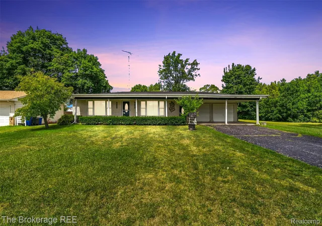 Photo 1 of Single family home for sale at 1049 E Hill Rd, Grand Blanc, MI 48439 | MLS# 20261065857 | Listing updated on 2026-09-02