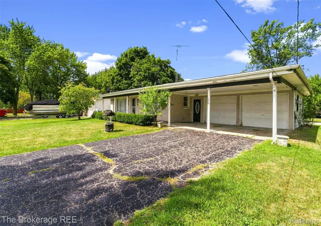 Photo 3 of Single family home for sale at 1049 E Hill Rd, Grand Blanc, MI 48439 | MLS# 20261065857 | Listing updated on 2026-09-02