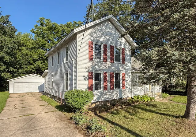 Photo 1 of Single family home for sale at 103 N Lowe St, Dowagiac, MI 49047 | MLS# 69026043441 | Listing updated on 2026-08-21