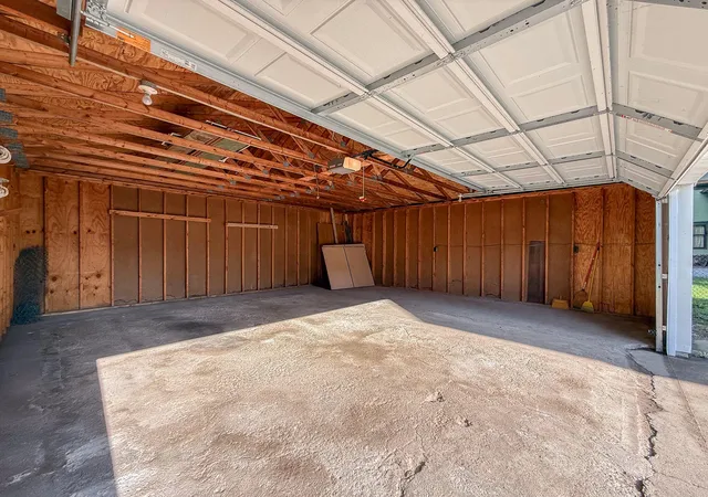 Photo 3 of Single family home for sale at 103 N Lowe St, Dowagiac, MI 49047 | MLS# 69026043441 | Listing updated on 2026-08-21
