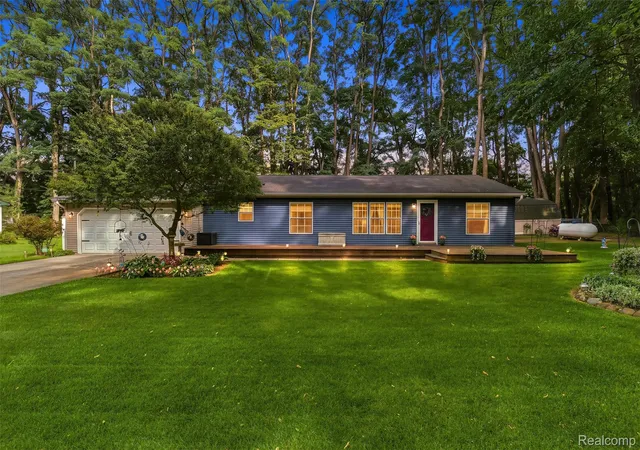 Photo 1 of Sale Pending at 15231 Shiawassee Dr, Argentine Township Genesee, MI 48418 | MLS# 20261065863 | Listing updated on 2026-09-04