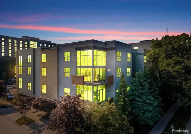 2nd image of 614 S Troy St #102, Royal Oak, MI 48067 | MLS# 20261065864