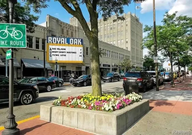 4th image of 614 S Troy St #102, Royal Oak, MI 48067 | MLS# 20261065864