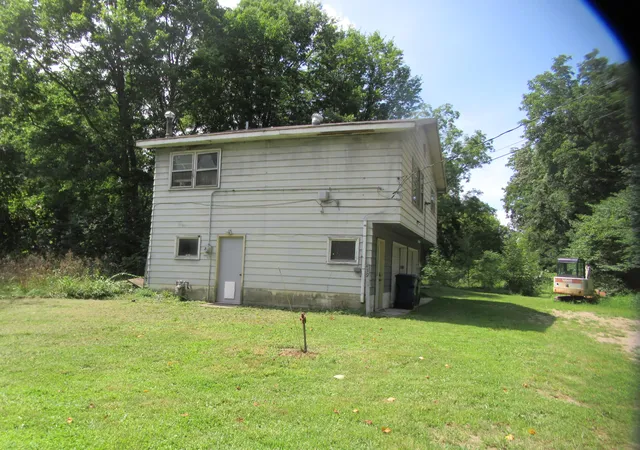 3rd image of 437 N Broadway St, Cassopolis, MI 49031 | MLS# 69026043451