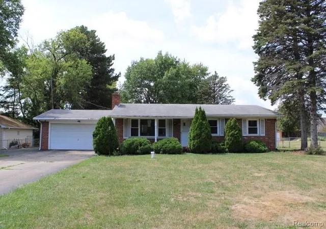 1st image of 1031 Arapaho Dr, Burton, MI 48509 | MLS# 20261065870