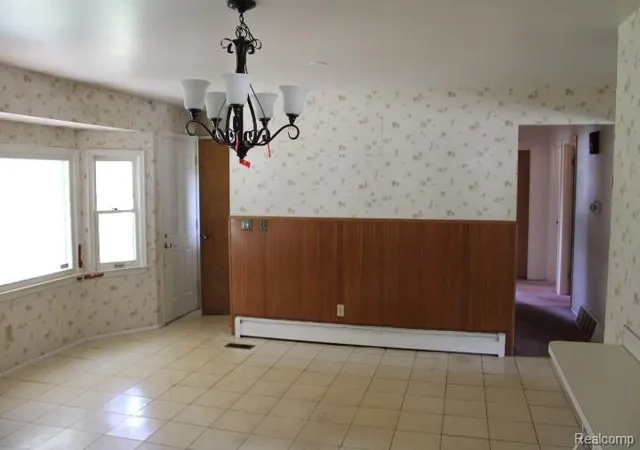 3rd image of 1031 Arapaho Dr, Burton, MI 48509 | MLS# 20261065870