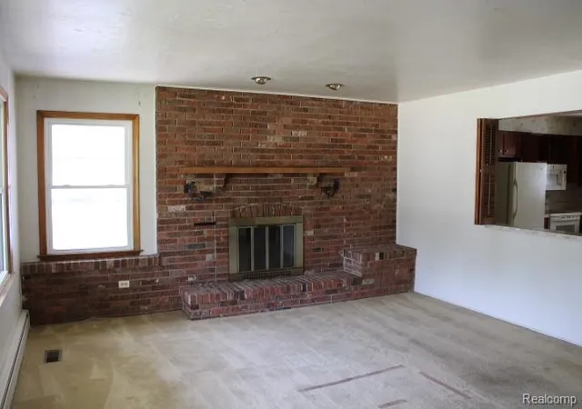 4th image of 1031 Arapaho Dr, Burton, MI 48509 | MLS# 20261065870