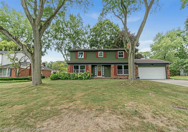 3rd image of 29859 Club House Ln, Farmington Hills, MI 48334 | MLS# 20261065872
