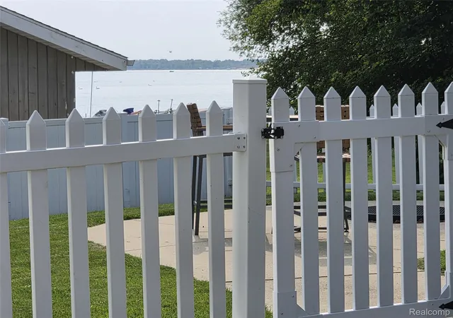 Photo 3 of Single family home for sale at 243 Ruddiman Dr, Muskegon, MI 49445 | MLS# 20261065873 | Listing updated on 2026-09-06