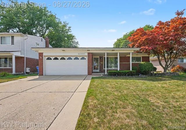 Photo 3 of Single family home for sale at 30323 Marrocco Dr, Warren City Macomb, MI 48088 | MLS# 20261065875 | Listing updated on 2026-09-04