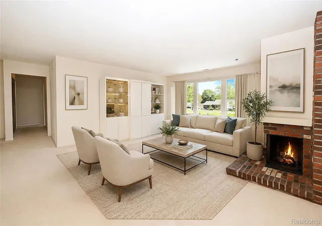 Photo 3 of Condo for sale at 6011 Pebble Ln Ct, West Bloomfield, MI 48322 | MLS# 20261065882 | Listing updated on 2026-08-19