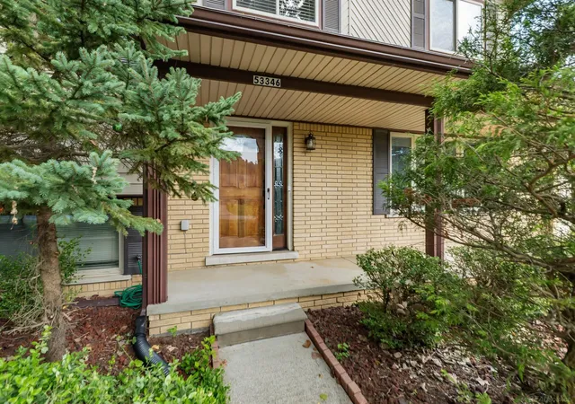 Photo 3 of Single family home for sale at 53346 Ruann Dr, Shelby Township, MI 48316 | MLS# 58050218958 | Listing updated on 2026-09-21