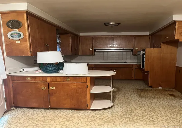 Photo 4 of Single family home for sale at 19031 Greenwald Dr, Southfield, MI 48075 | MLS# 20261065888 | Listing updated on 2026-08-19