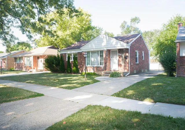 Photo 3 of Single family home for sale at 17685 Denby St, Redford, MI 48240 | MLS# 81026043452 | Listing updated on 2026-09-07