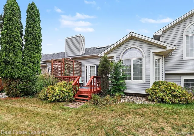 16th image of 6305 Squire Lake Dr, Flushing, MI 48433 | MLS# 20261065901