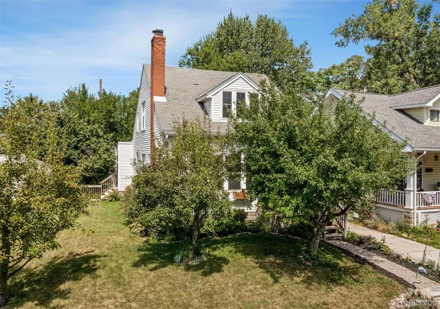 Photo 3 of Single family home for sale at 731 Spencer St, Ferndale, MI 48220 | MLS# 20261065924 | Listing updated on 2026-09-11