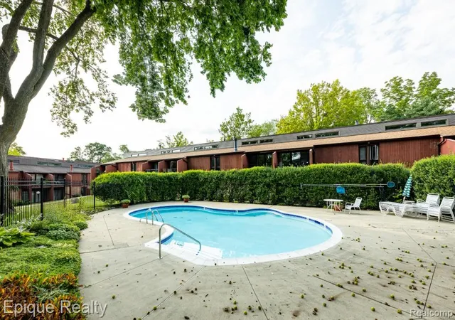 Photo 2 of Condo for sale at 1803 Independence Blvd, Ann Arbor, MI 48104 | MLS# 20261065934 | Listing updated on 2026-09-05
