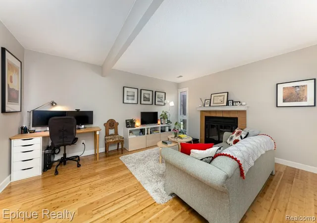 Photo 3 of Condo for sale at 1803 Independence Blvd, Ann Arbor, MI 48104 | MLS# 20261065934 | Listing updated on 2026-09-05