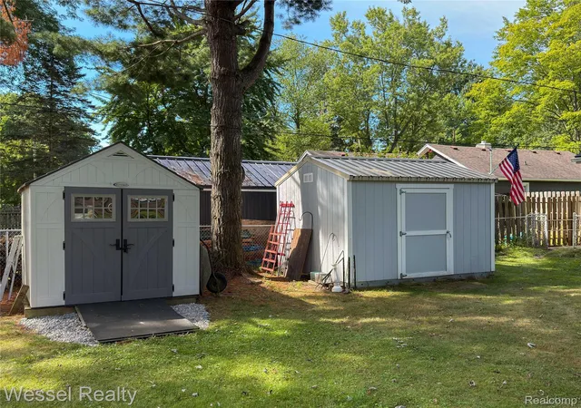 29th image of 2546 Oakwood Dr, Port Huron, MI 48060 | MLS# 20261065954