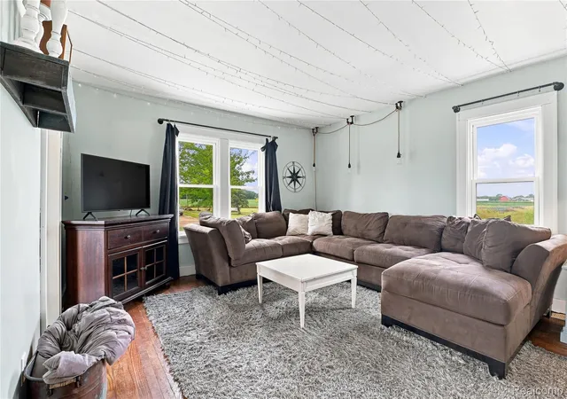 5th image of 8647 Middleton Rd, Corunna, MI 48817 | MLS# 20261065959