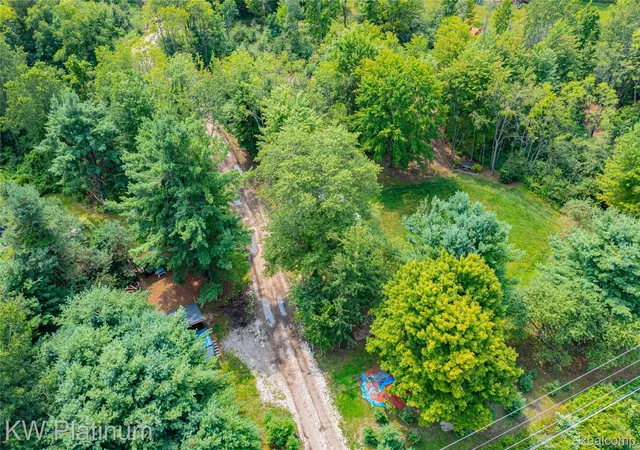 5th image of 6265 Lapeer Rd, Kimball, MI 48074 | MLS# 20261065958