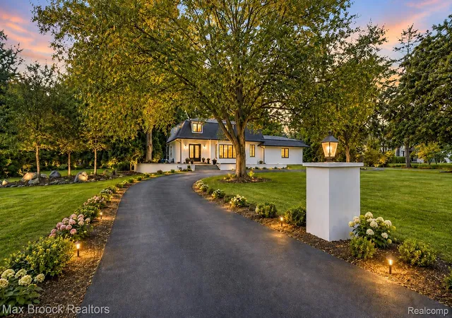 Photo 1 of Single family home for sale at 7244 Lahser Rd, Bloomfield Hills, MI 48301 | MLS# 20261065961 | Listing updated on 2026-08-25