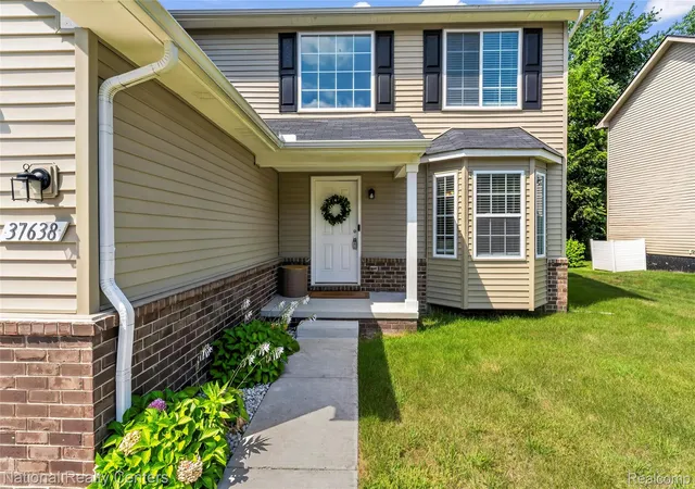 Photo 3 of Single family home for sale at 37638 N Dianne Ln, New Boston, MI 48164 | MLS# 20261065970 | Listing updated on 2026-09-12