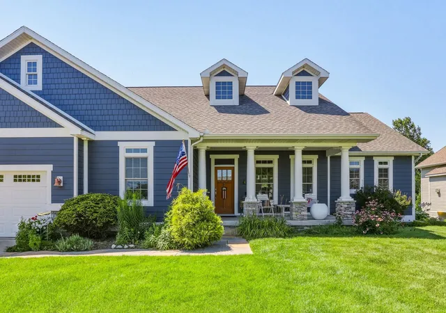 Photo 3 of Single family home for sale at 334 Queens Crk Dr, Frankenmuth, MI 48734 | MLS# 61050218974 | Listing updated on 2026-08-19