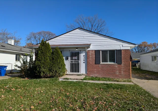 Photo 2 of Single family home for sale at 4344 Springle St, Detroit, MI 48215 | MLS# 58050218976 | Listing updated on 2026-09-11