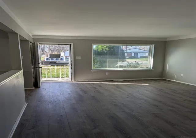 Photo 3 of Single family home for sale at 4344 Springle St, Detroit, MI 48215 | MLS# 58050218976 | Listing updated on 2026-09-11