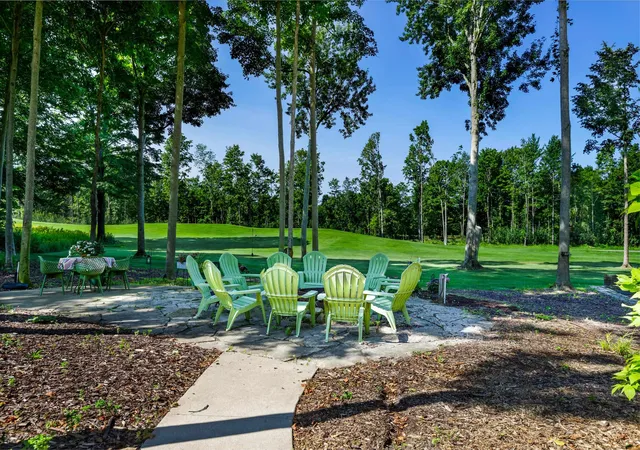 3rd image of 11511 Mountain Woods Dr, Thompsonville, MI 49683 | MLS# 78080072505