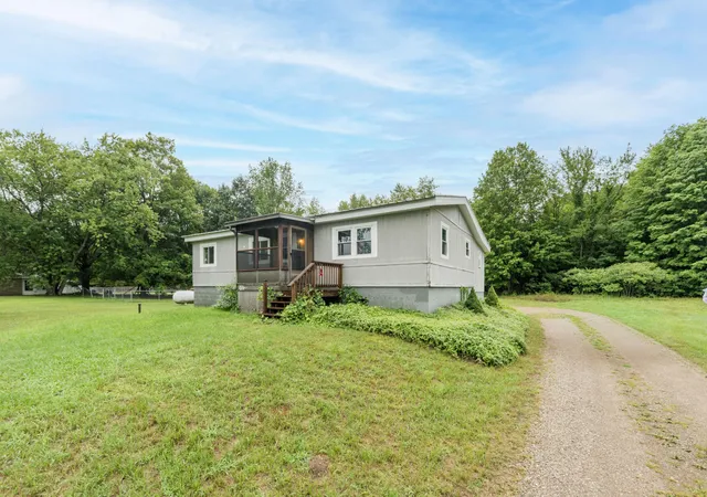 1st image of 67720 M 43, South Haven, MI 49090 | MLS# 69026043478