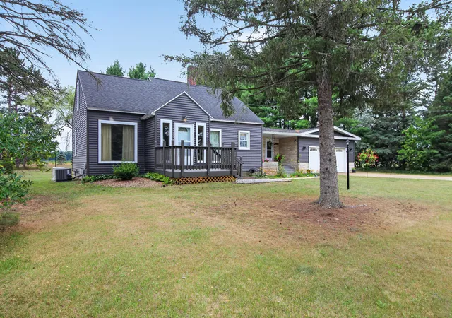 2nd image of 5513 Caberfae Hwy, Manistee, MI 49660 | MLS# 81026043480