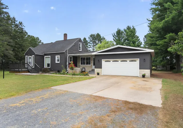 4th image of 5513 Caberfae Hwy, Manistee, MI 49660 | MLS# 81026043480