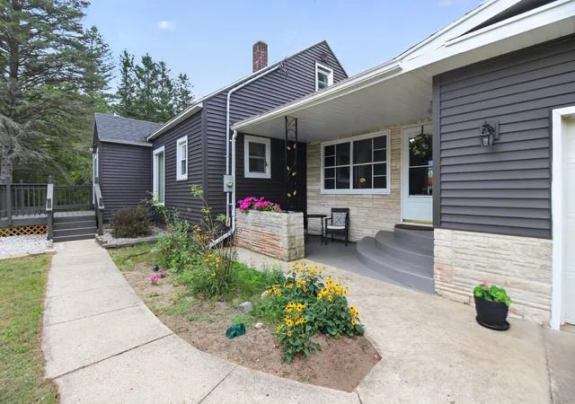 5th image of 5513 Caberfae Hwy, Manistee, MI 49660 | MLS# 81026043480