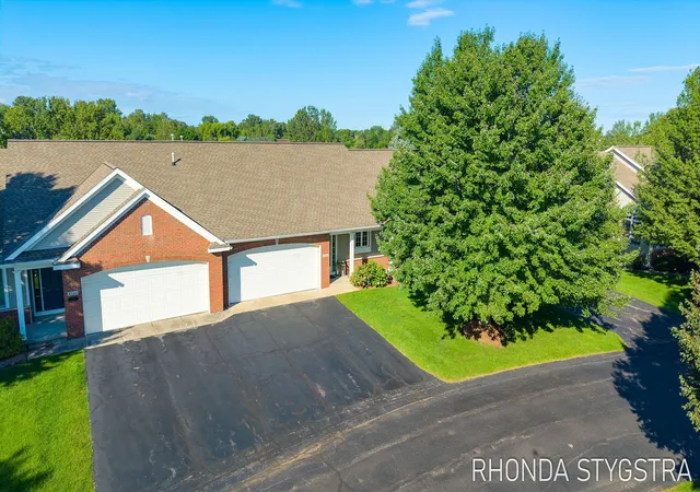 Photo 1 of Condo for sale at 4732 Charleston Ct, Holland, MI 49423 | MLS# 71026043486 | Listing updated on 2026-10-07