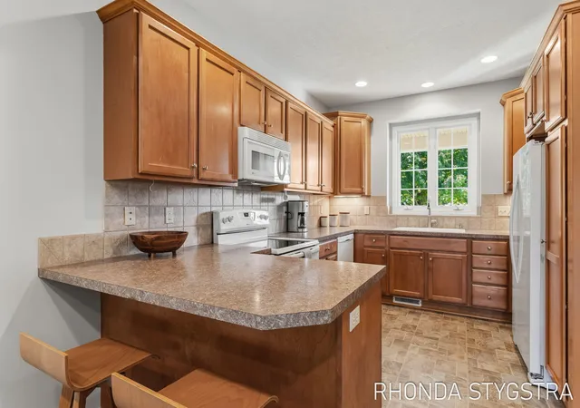Photo 4 of Condo for sale at 4732 Charleston Ct, Holland, MI 49423 | MLS# 71026043486 | Listing updated on 2026-08-31