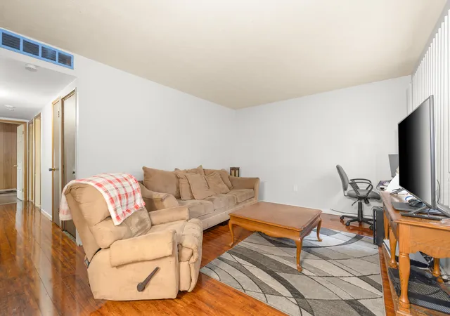 Photo 3 of Single family home for sale at 6770 Marvin St, Taylor, MI 48180 | MLS# 81026043463 | Listing updated on 2026-08-23