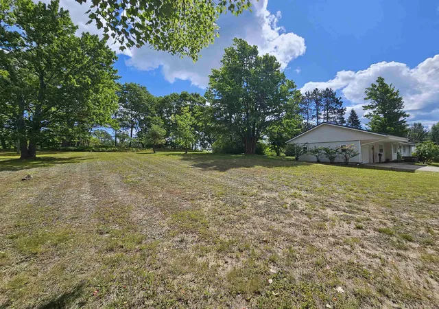 2nd image of 5095 N Crosby Rd, Cadillac, MI 49601 | MLS# 78080072508