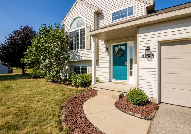 Photo 2 of Single family home for sale at 4643 Rokos Ct, Traverse City, MI 49685 | MLS# 78080072509 | Listing updated on 2026-08-21