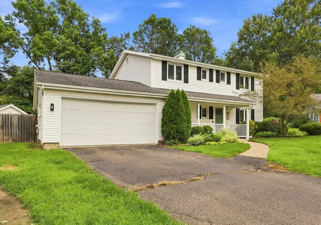 2nd image of 816 Totomee Ln, Niles, MI 49120 | MLS# 69026043508