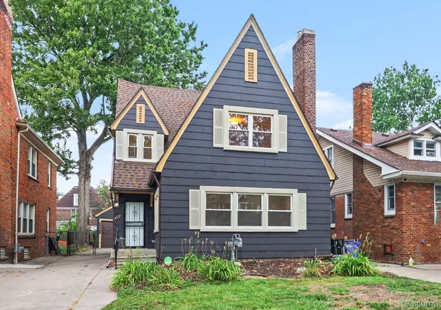 Photo 2 of Single family home for sale at 4251 Glendale St, Detroit, MI 48238 | MLS# 20261065997 | Listing updated on 2026-09-10