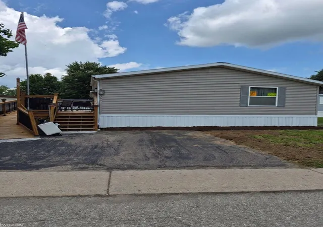 1st image of 366 Diamond Cir, Whitmore Lake, MI 48189 | MLS# 58050218989