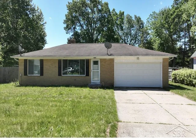 1st image of 3048 Dixie Ct, Saginaw, MI 48601 | MLS# 61050218996