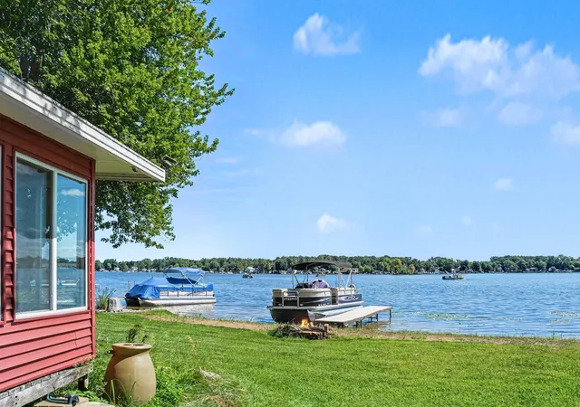 Photo 3 of Single family home for sale at 12514 Park Dr, Wayland, MI 49348 | MLS# 66026043512 | Listing updated on 2026-09-17