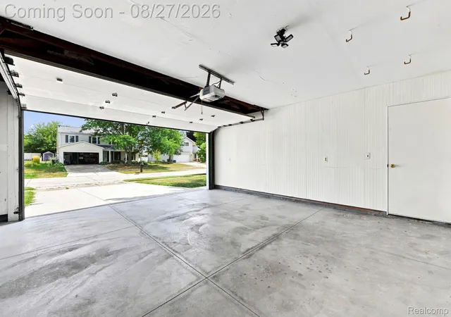 Photo 32 of Single family home for sale at 42120 Ridge Rd W, Novi City Oakland, MI 48375 | MLS# 20261066008 | Listing updated on 2026-08-30